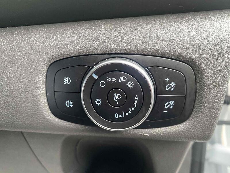 Ford 2.0 300 EcoBlue Trend Panel Van 5dr Diesel Manual L2 H1 Euro 6 (105 ps)