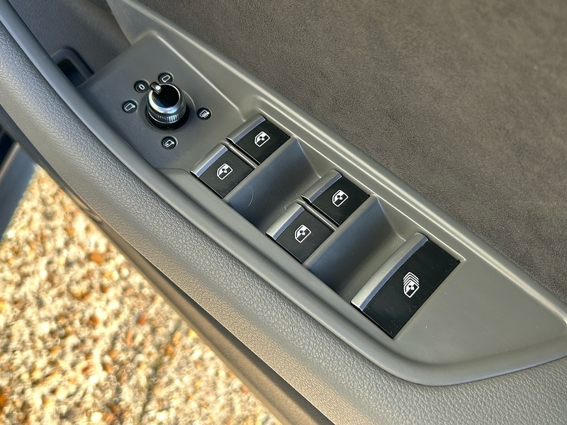 Audi TFSI S line Convertible 2.0 Automatic Petrol