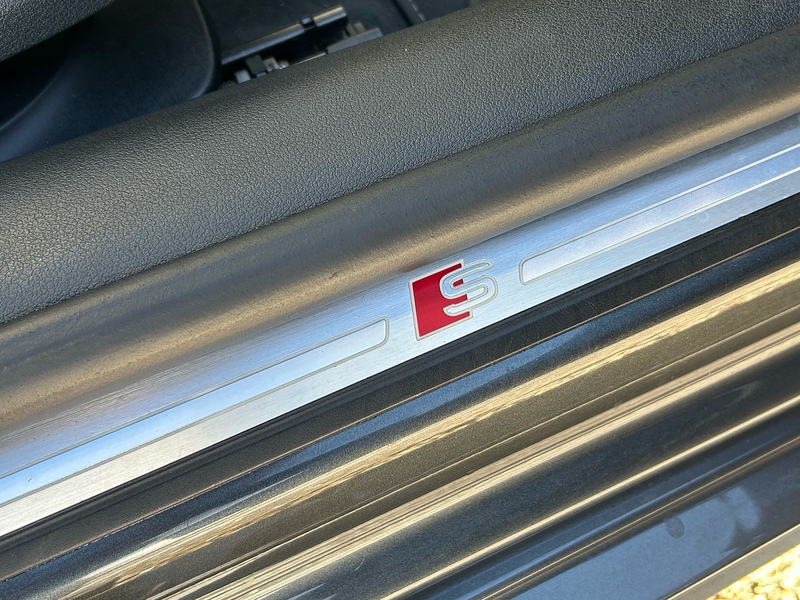 Audi TFSI S line Convertible 2.0 Automatic Petrol