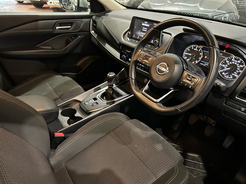 Nissan DIG-T MHEV Acenta Premium SUV 1.3 Manual Petrol Hybrid