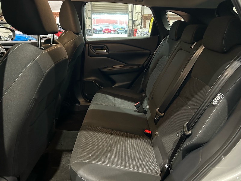 Nissan DIG-T MHEV Acenta Premium SUV 1.3 Manual Petrol Hybrid