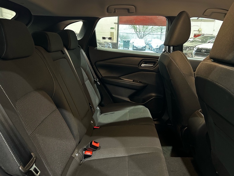 Nissan DIG-T MHEV Acenta Premium SUV 1.3 Manual Petrol Hybrid