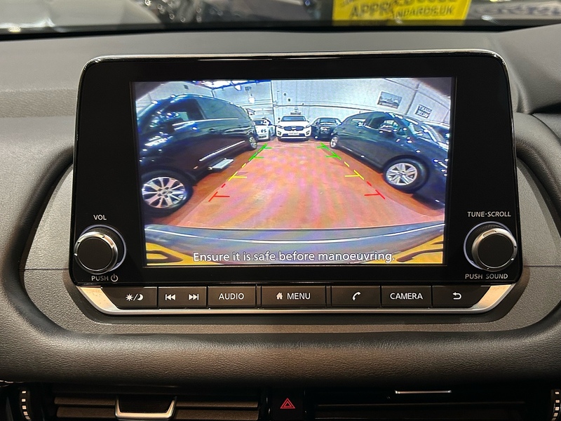 Nissan DIG-T MHEV Acenta Premium SUV 1.3 Manual Petrol Hybrid