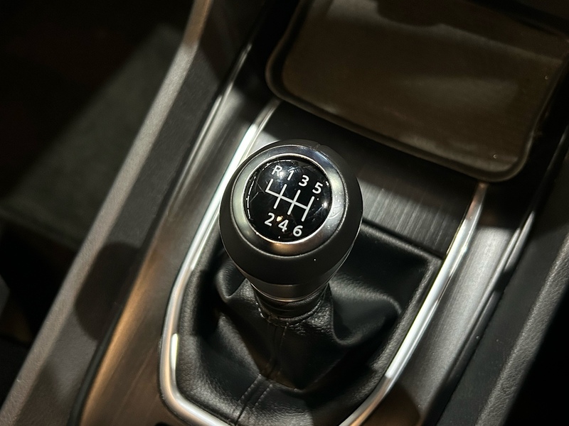 Nissan DIG-T MHEV Acenta Premium SUV 1.3 Manual Petrol Hybrid