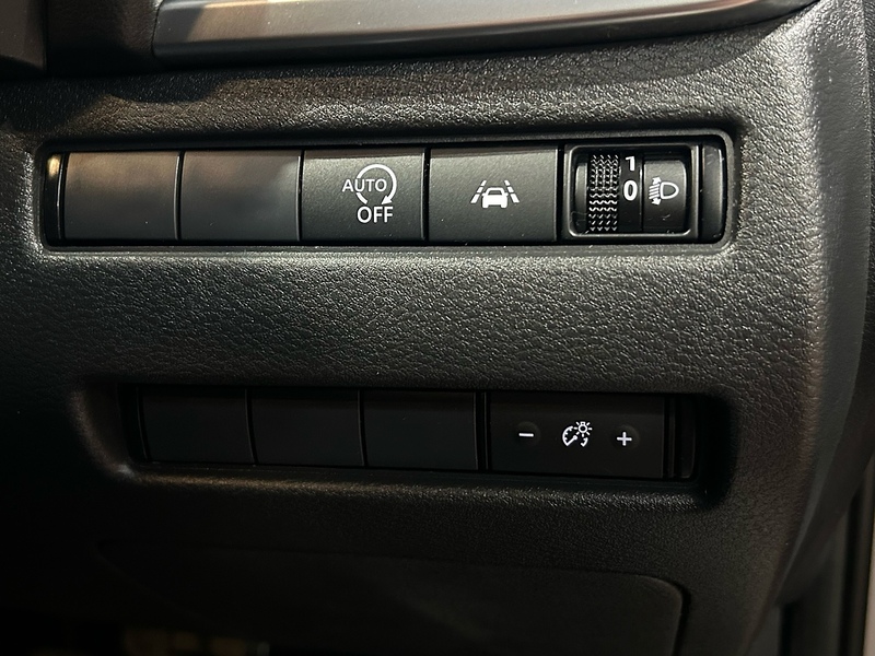 Nissan DIG-T MHEV Acenta Premium SUV 1.3 Manual Petrol Hybrid