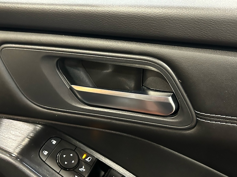 Nissan DIG-T MHEV Acenta Premium SUV 1.3 Manual Petrol Hybrid