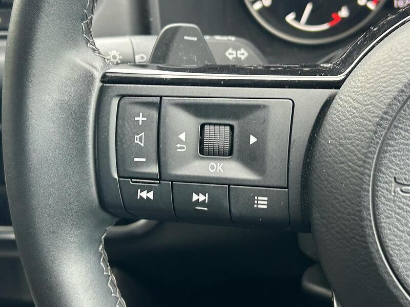 Nissan 1.3 DIG-T MHEV Acenta Premium SUV 5dr Petrol Hybrid XTRON Euro 6 (s/s) (158 ps)