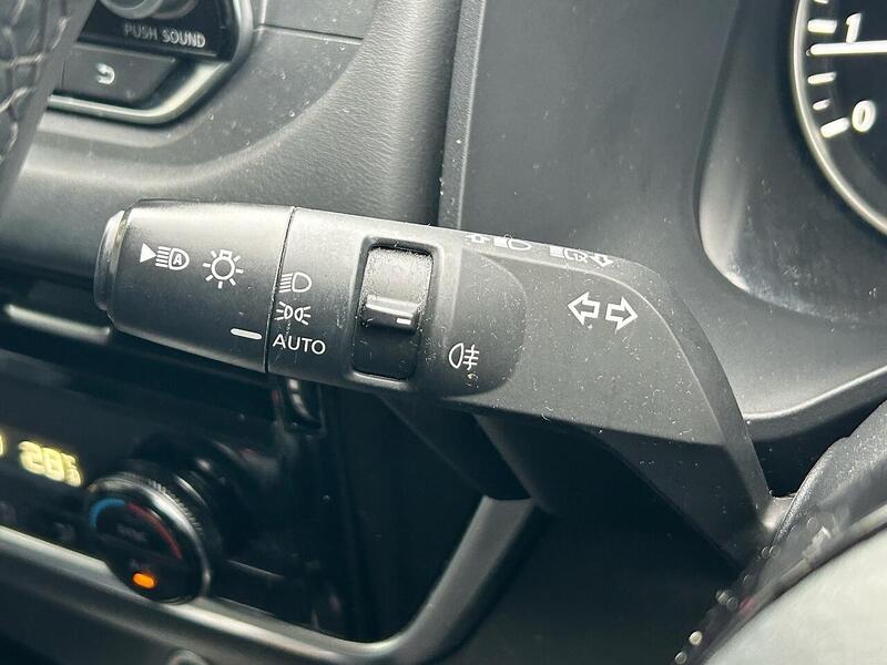 Nissan 1.3 DIG-T MHEV Acenta Premium SUV 5dr Petrol Hybrid XTRON Euro 6 (s/s) (158 ps)