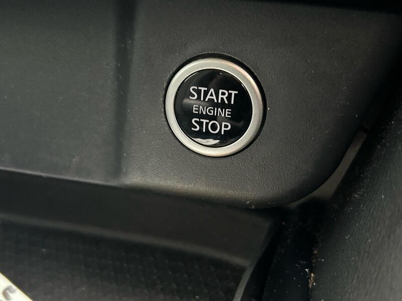 Nissan 1.3 DIG-T MHEV Acenta Premium SUV 5dr Petrol Hybrid XTRON Euro 6 (s/s) (158 ps)