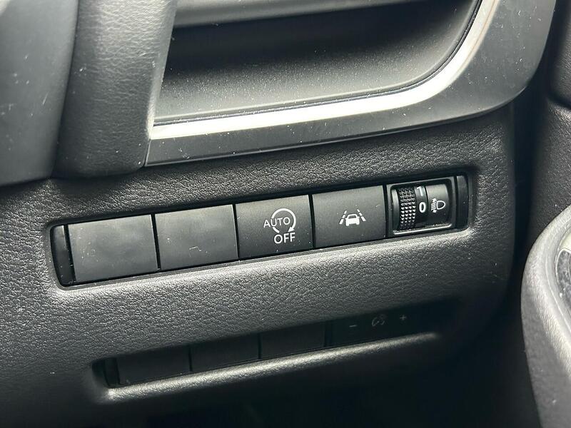 Nissan 1.3 DIG-T MHEV Acenta Premium SUV 5dr Petrol Hybrid XTRON Euro 6 (s/s) (158 ps)