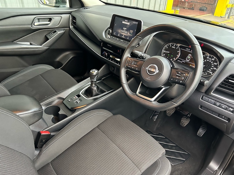 Nissan 1.3 DIG-T MHEV Acenta Premium SUV 5dr Petrol Hybrid Manual Euro 6 (s/s) (140 ps)