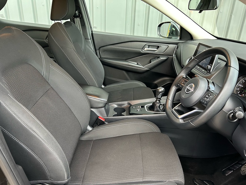 Nissan 1.3 DIG-T MHEV Acenta Premium SUV 5dr Petrol Hybrid Manual Euro 6 (s/s) (140 ps)