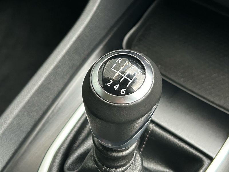 Nissan 1.3 DIG-T MHEV Acenta Premium SUV 5dr Petrol Hybrid Manual Euro 6 (s/s) (140 ps)