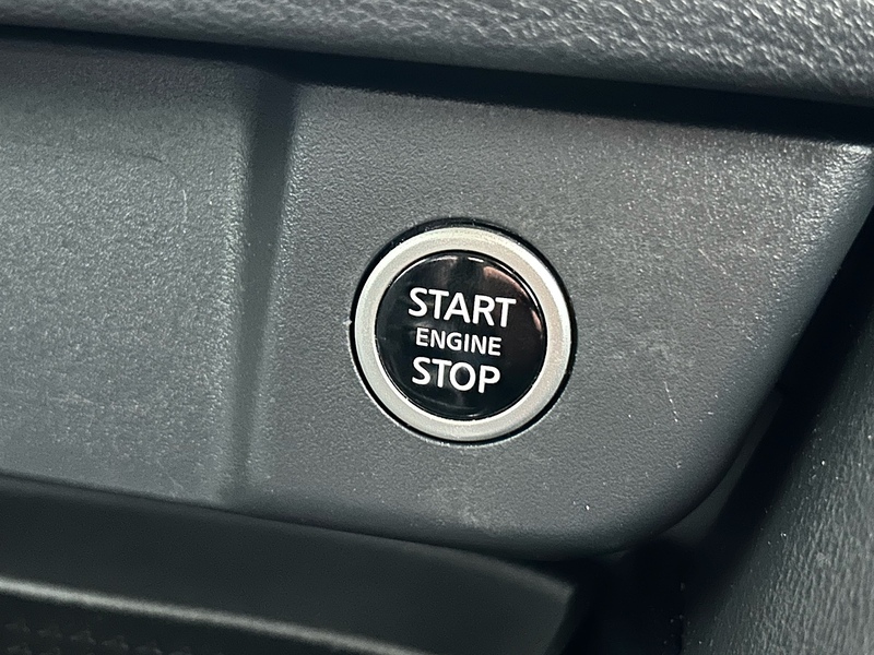 Nissan 1.3 DIG-T MHEV Acenta Premium SUV 5dr Petrol Hybrid Manual Euro 6 (s/s) (140 ps)