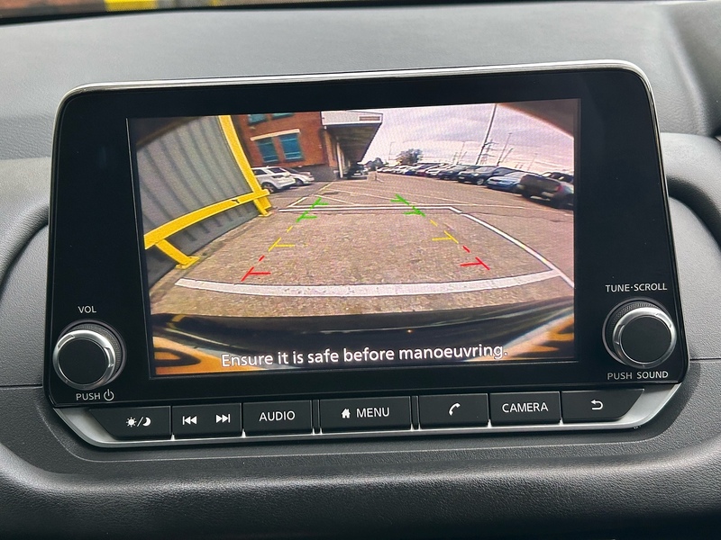 Nissan 1.3 DIG-T MHEV Acenta Premium SUV 5dr Petrol Hybrid Manual Euro 6 (s/s) (140 ps)