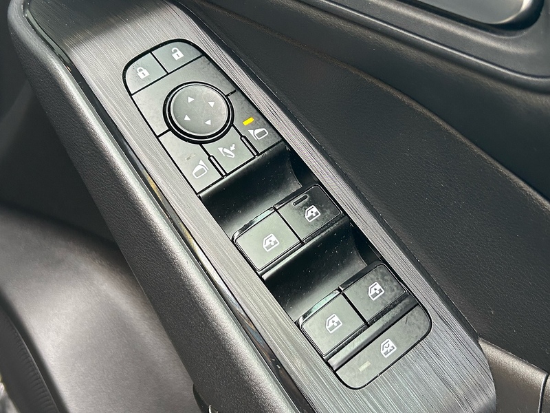 Nissan 1.3 DIG-T MHEV Acenta Premium SUV 5dr Petrol Hybrid Manual Euro 6 (s/s) (140 ps)