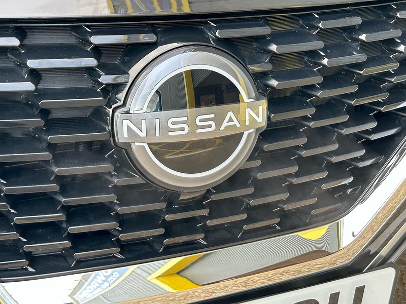 Nissan 1.3 DIG-T MHEV Acenta Premium SUV 5dr Petrol Hybrid Manual Euro 6 (s/s) (140 ps)