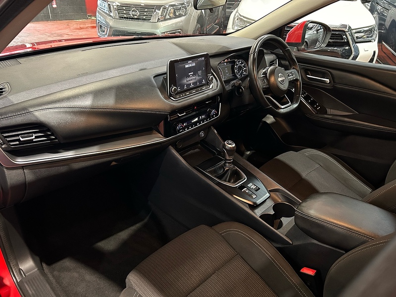 Nissan 1.3 DIG-T MHEV Acenta Premium SUV 5dr Petrol Hybrid Manual Euro 6 (s/s) (140 ps)