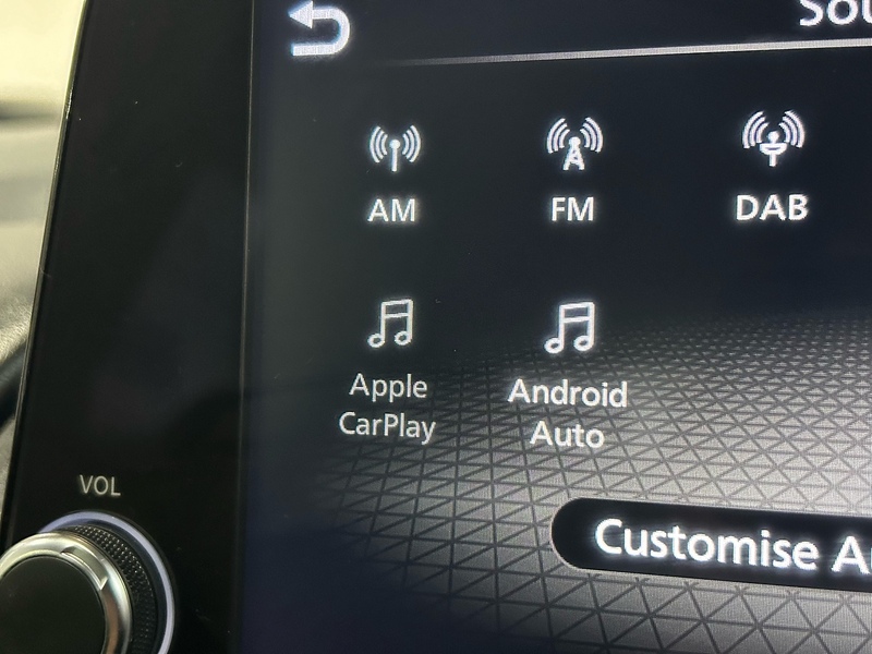 Nissan 1.3 DIG-T MHEV Acenta Premium SUV 5dr Petrol Hybrid Manual Euro 6 (s/s) (140 ps)