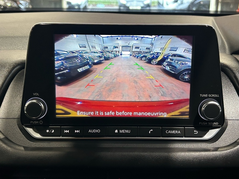 Nissan 1.3 DIG-T MHEV Acenta Premium SUV 5dr Petrol Hybrid Manual Euro 6 (s/s) (140 ps)