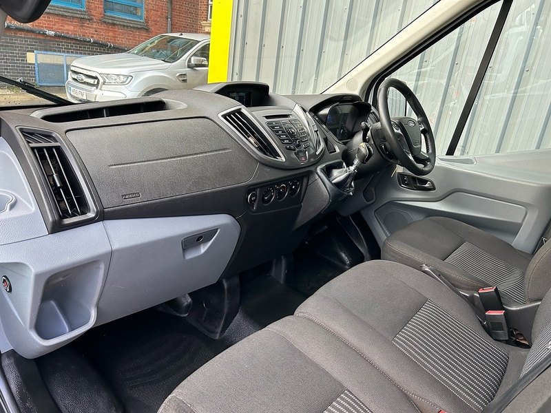 Ford 2.2 TDCi 350 HDT Trend Minibus 4dr Diesel Manual L2 H2 (196 g/km, 123 bhp)