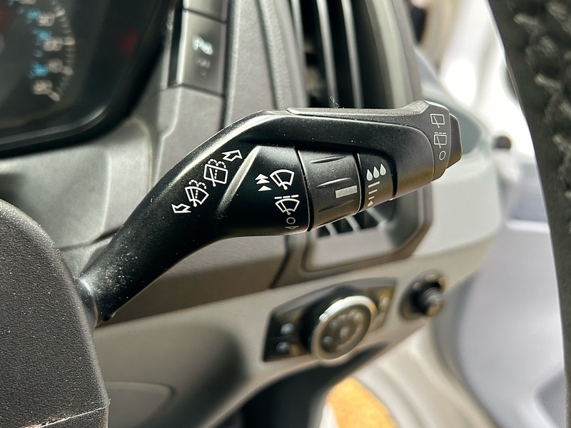 Ford 2.2 TDCi 350 HDT Trend Minibus 4dr Diesel Manual L2 H2 (196 g/km, 123 bhp)