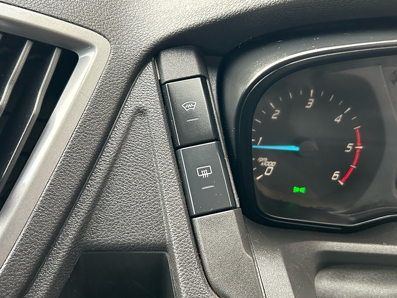 Ford 2.2 TDCi 350 HDT Trend Minibus 4dr Diesel Manual L2 H2 (196 g/km, 123 bhp)