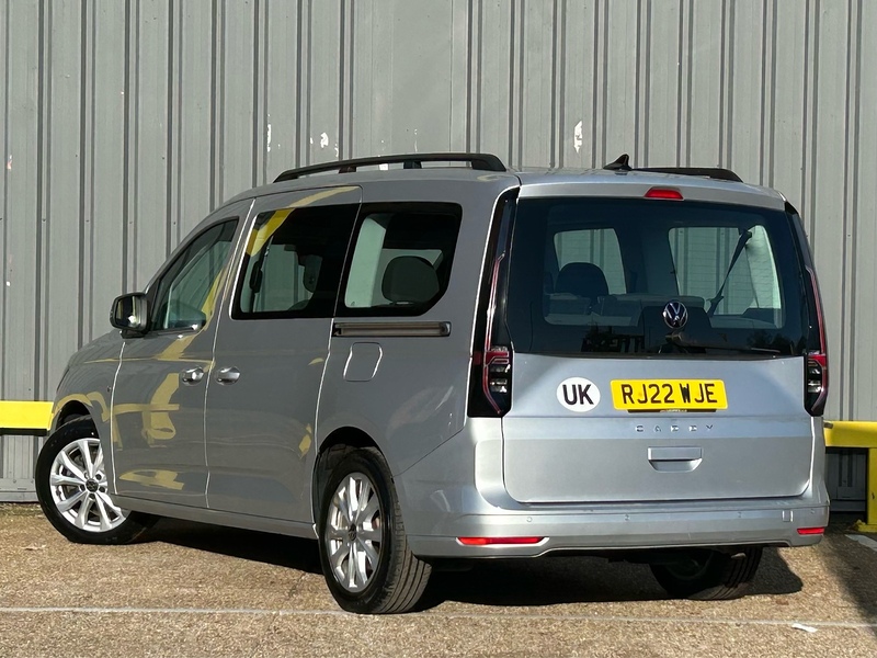 Volkswagen 2.0 TDI Life MPV 5dr Diesel DSG Euro 6 (s/s) (122 ps)