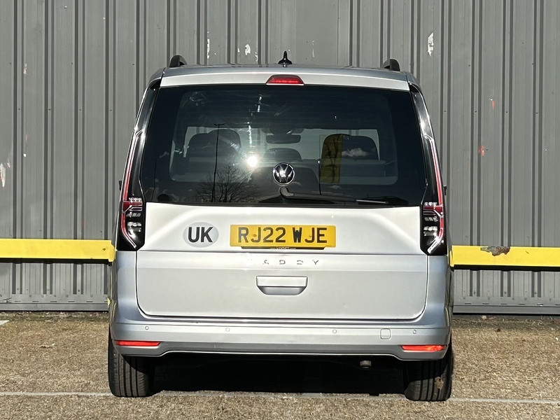 Volkswagen 2.0 TDI Life MPV 5dr Diesel DSG Euro 6 (s/s) (122 ps)