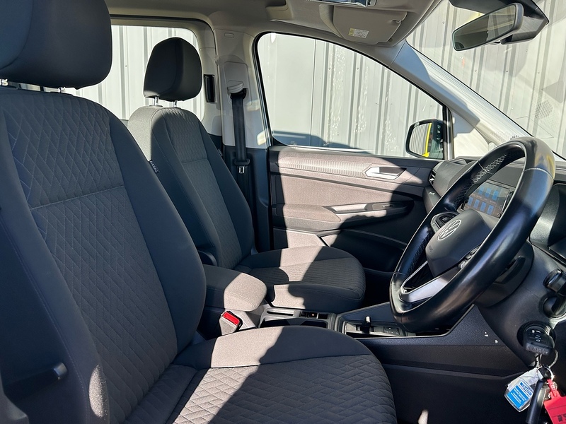 Volkswagen 2.0 TDI Life MPV 5dr Diesel DSG Euro 6 (s/s) (122 ps)