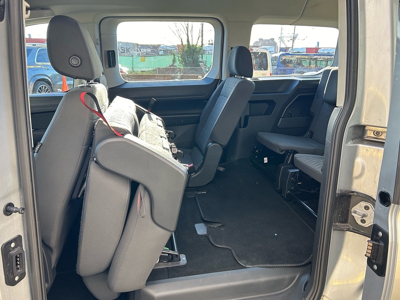 Volkswagen 2.0 TDI Life MPV 5dr Diesel DSG Euro 6 (s/s) (122 ps)