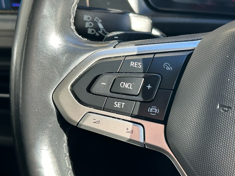 Volkswagen 2.0 TDI Life MPV 5dr Diesel DSG Euro 6 (s/s) (122 ps)