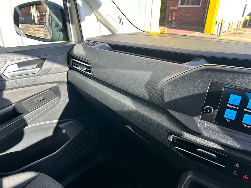 Volkswagen 2.0 TDI Life MPV 5dr Diesel DSG Euro 6 (s/s) (122 ps)