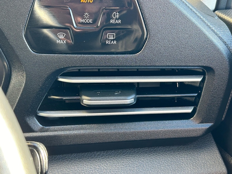 Volkswagen 2.0 TDI Life MPV 5dr Diesel DSG Euro 6 (s/s) (122 ps)