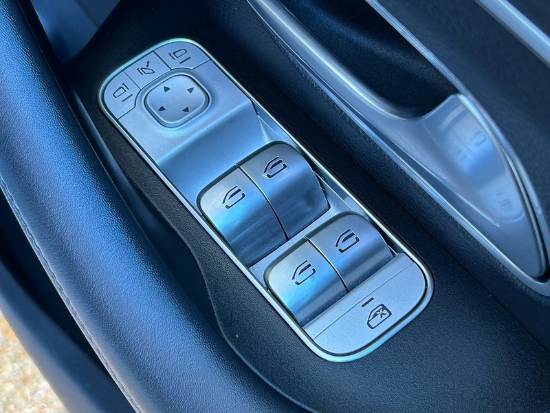 Mercedes-Benz 2.0 GLE300d AMG Line (Premium Plus) SUV 5dr Diesel G-Tronic 4MATIC Euro 6 (s/s) (245 ps)