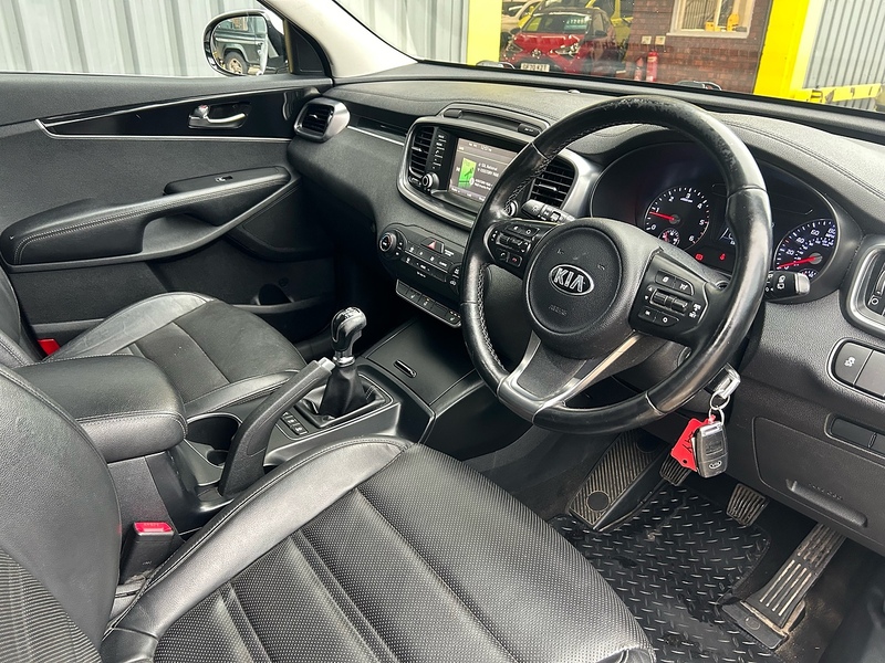 Kia 2.2 CRDi KX-2 SUV 5dr Diesel Manual AWD Euro 6 (s/s) (197 bhp)