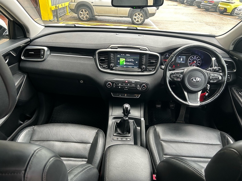 Kia 2.2 CRDi KX-2 SUV 5dr Diesel Manual AWD Euro 6 (s/s) (197 bhp)