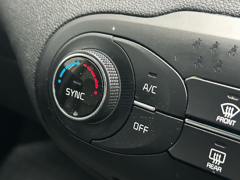 Kia 2.2 CRDi KX-2 SUV 5dr Diesel Manual AWD Euro 6 (s/s) (197 bhp)