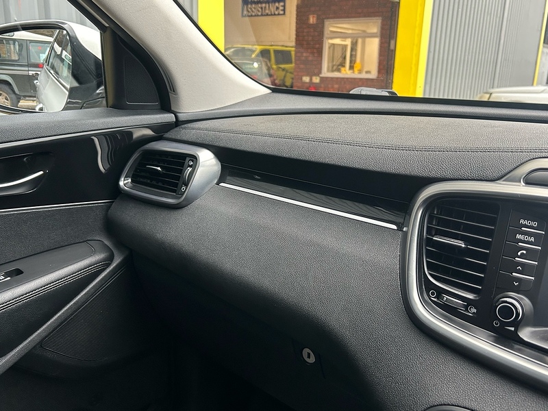 Kia 2.2 CRDi KX-2 SUV 5dr Diesel Manual AWD Euro 6 (s/s) (197 bhp)