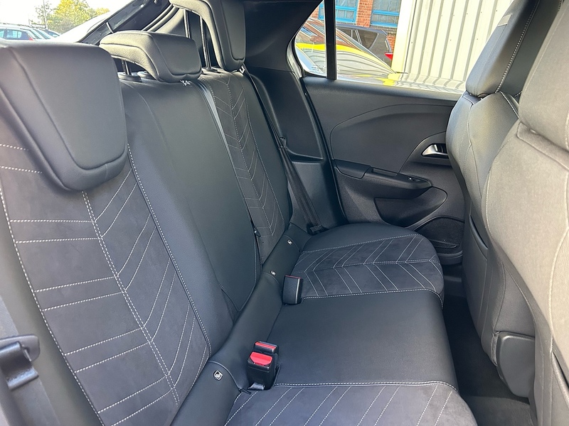 Vauxhall 1.2 Turbo Ultimate Hatchback 5dr Petrol Auto Euro 6 (s/s) (130 ps)