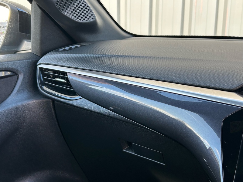 Vauxhall 1.2 Turbo Ultimate Hatchback 5dr Petrol Auto Euro 6 (s/s) (130 ps)