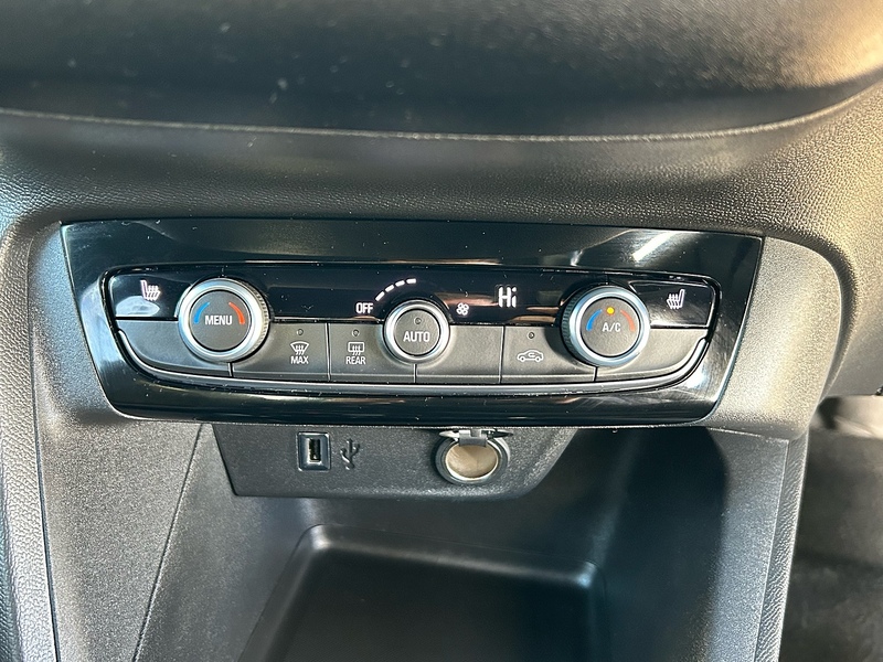 Vauxhall 1.2 Turbo Ultimate Hatchback 5dr Petrol Auto Euro 6 (s/s) (130 ps)