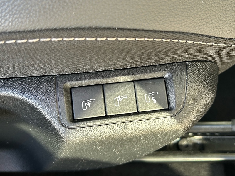 Vauxhall 1.2 Turbo Ultimate Hatchback 5dr Petrol Auto Euro 6 (s/s) (130 ps)