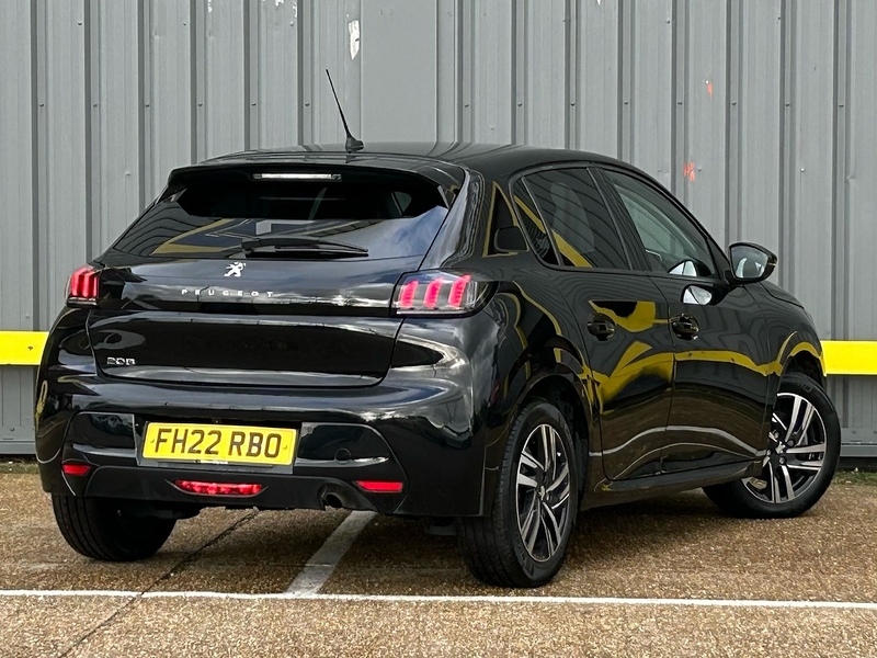Peugeot 1.2 PureTech Allure Premium Hatchback 5dr Petrol Manual Euro 6 (s/s) (100 ps)