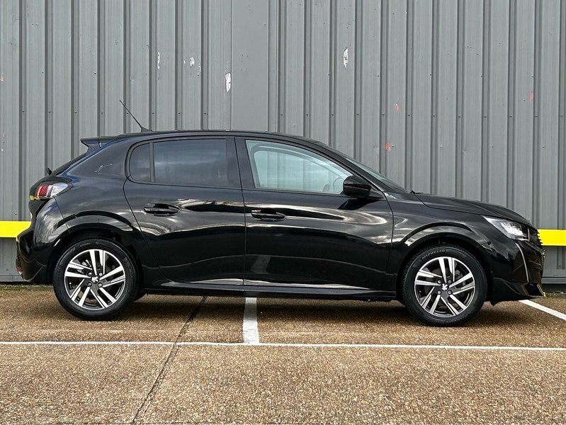 Peugeot 1.2 PureTech Allure Premium Hatchback 5dr Petrol Manual Euro 6 (s/s) (100 ps)