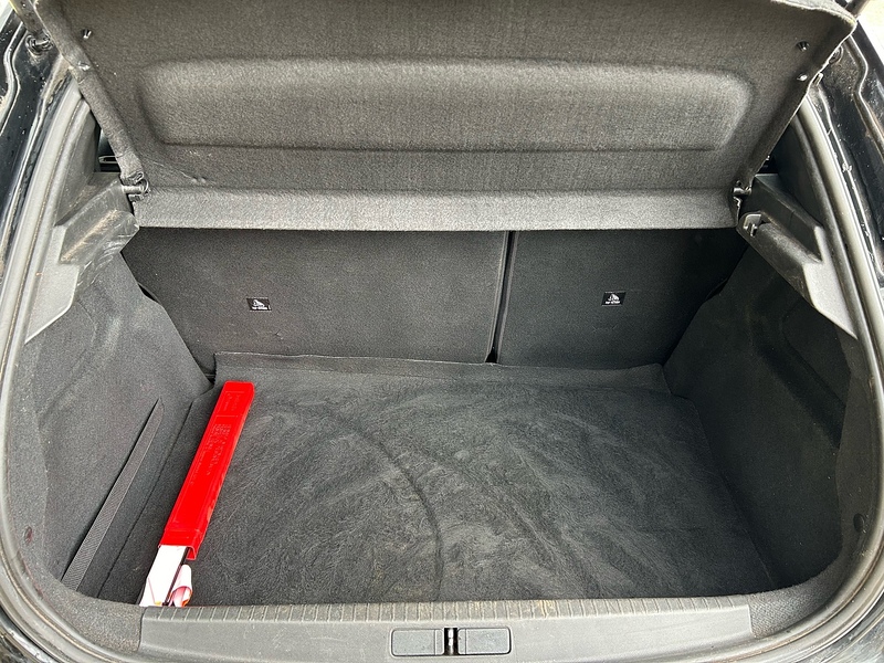 Peugeot 1.2 PureTech Allure Premium Hatchback 5dr Petrol Manual Euro 6 (s/s) (100 ps)