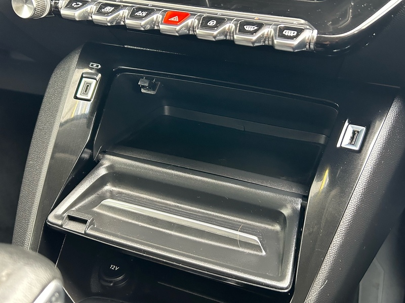 Peugeot 1.2 PureTech Allure Premium Hatchback 5dr Petrol Manual Euro 6 (s/s) (100 ps)