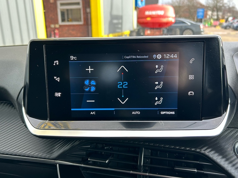 Peugeot 1.2 PureTech Allure Premium Hatchback 5dr Petrol Manual Euro 6 (s/s) (100 ps)