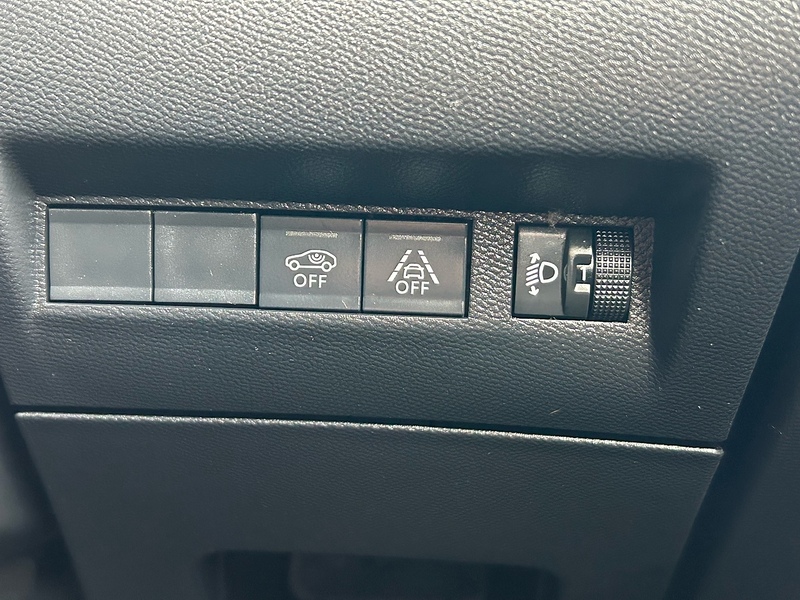 Peugeot 1.2 PureTech Allure Premium Hatchback 5dr Petrol Manual Euro 6 (s/s) (100 ps)