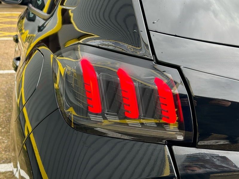 Peugeot 1.2 PureTech Allure Premium Hatchback 5dr Petrol Manual Euro 6 (s/s) (100 ps)